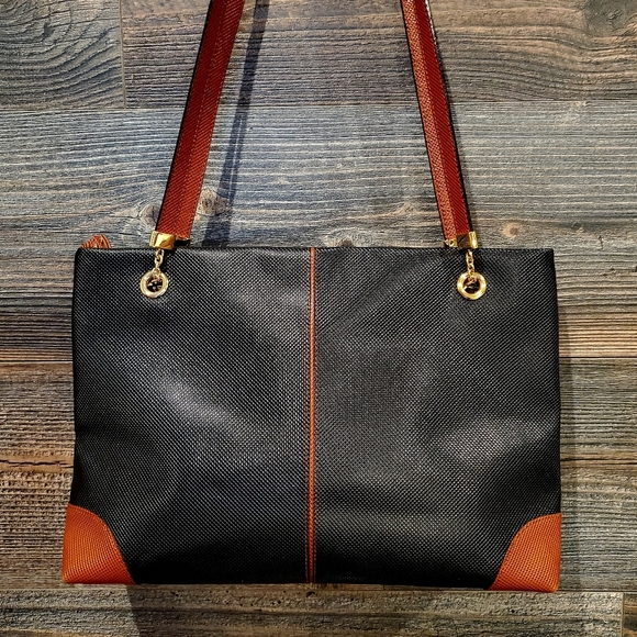 BOTTEGA Veneta Made In Italy Tote - Picture 6 of 7
